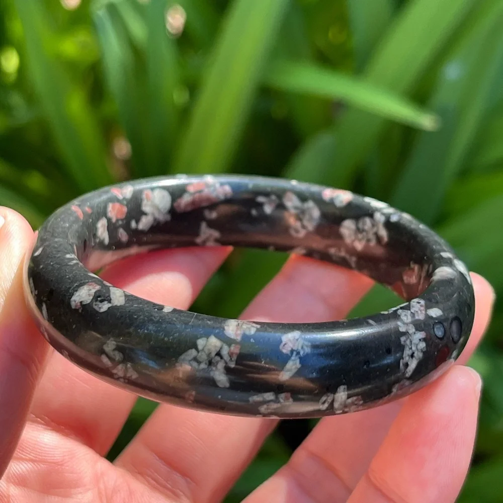 57.5mm inner‎ diameter plum blossom jasper bangle 0323